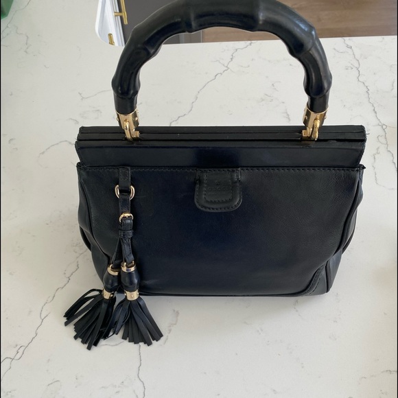 Black Gucci Bamboo Handle Purse - Picture 5 of 15